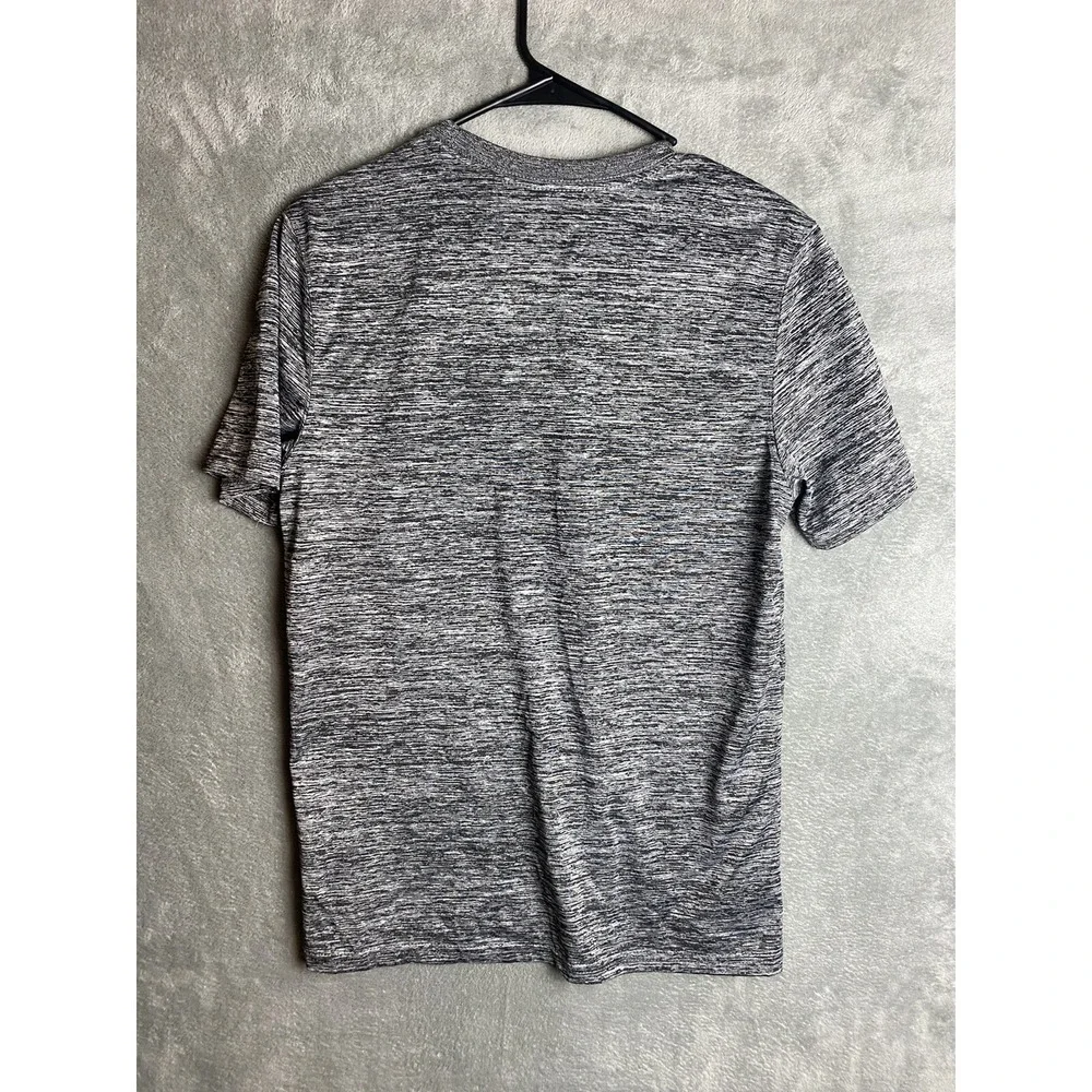 NBA Mens Small Gray Short Shirt Tshirt